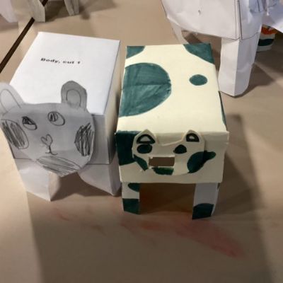 Animals with Moving Heads