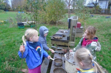 Forest School 11th November 2024